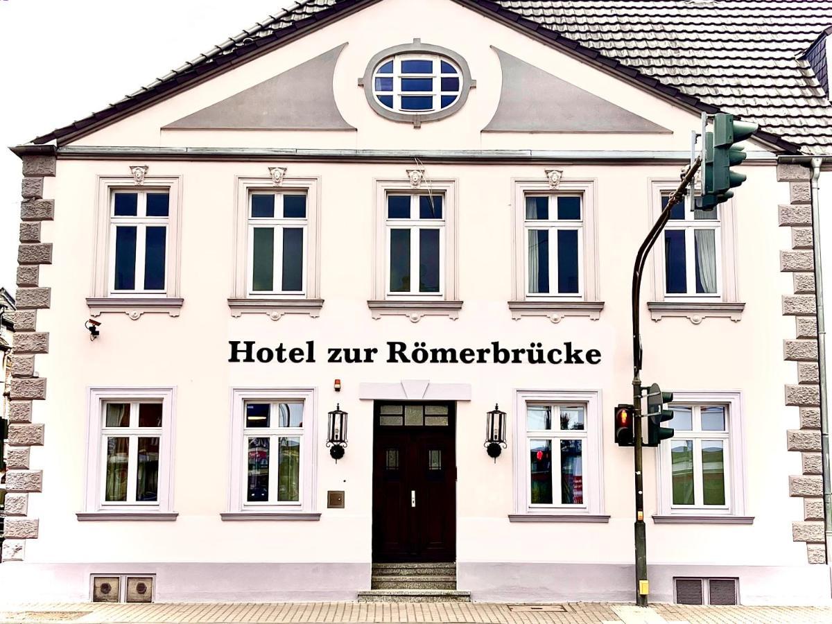 Hotel Zur Roemerbruecke Нойвід Екстер'єр фото